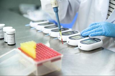 宝山医疗器械企业连获三证，自主研发驱动高质量发展，领航医学研究与试验发展新篇章